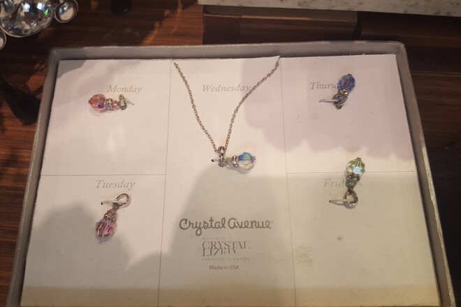 HUGE JEWELRY LIQUIDATION BULK LOTS - NEW OVERSTOCK 500pc LOT