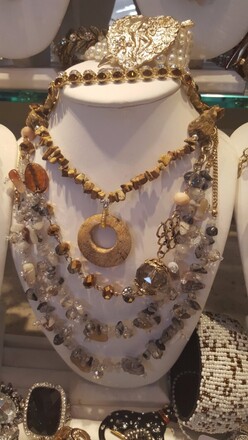 HUGE JEWELRY LIQUIDATION BULK LOTS - NEW OVERSTOCK 500pc LOT