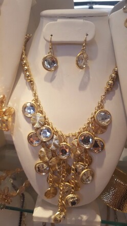 HUGE JEWELRY LIQUIDATION BULK LOTS - NEW OVERSTOCK 500pc LOT