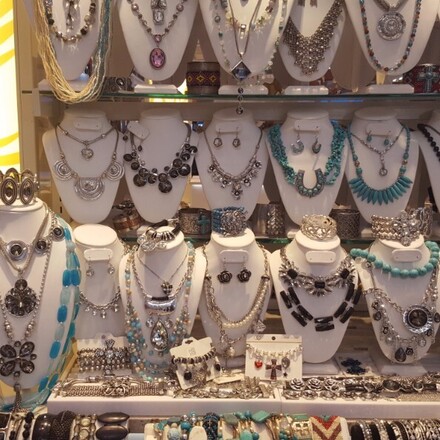 HUGE JEWELRY LIQUIDATION BULK LOTS - NEW OVERSTOCK 500pc LOT