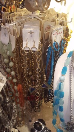 HUGE JEWELRY LIQUIDATION BULK LOTS - NEW OVERSTOCK 500pc LOT