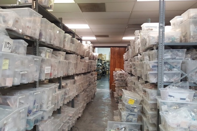 HUGE JEWELRY LIQUIDATION BULK LOTS - NEW OVERSTOCK 500pc LOT