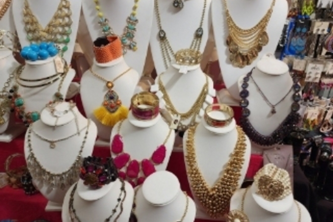 HUGE JEWELRY LIQUIDATION BULK LOTS - NEW OVERSTOCK 500pc LOT