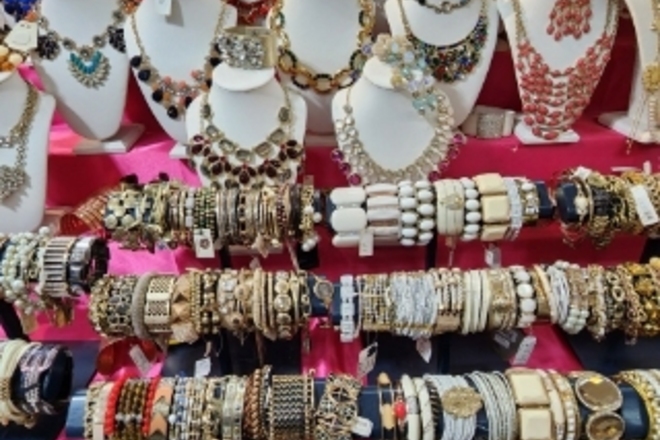 HUGE JEWELRY LIQUIDATION BULK LOTS - NEW OVERSTOCK 500pc LOT