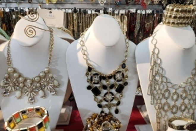 HUGE JEWELRY LIQUIDATION BULK LOTS - NEW OVERSTOCK 500pc LOT