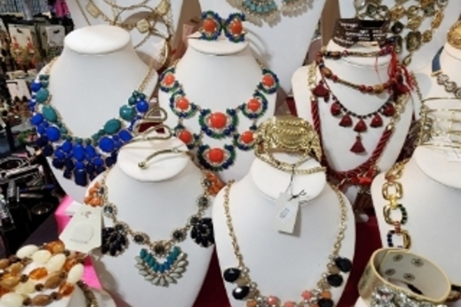 HUGE JEWELRY LIQUIDATION BULK LOTS - NEW OVERSTOCK 500pc LOT