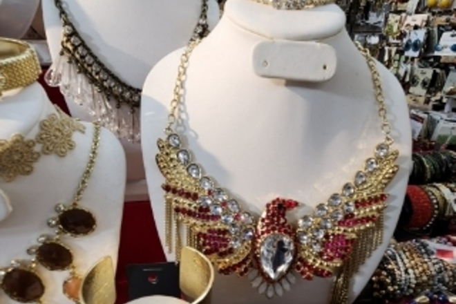 HUGE JEWELRY LIQUIDATION BULK LOTS - NEW OVERSTOCK 500pc LOT