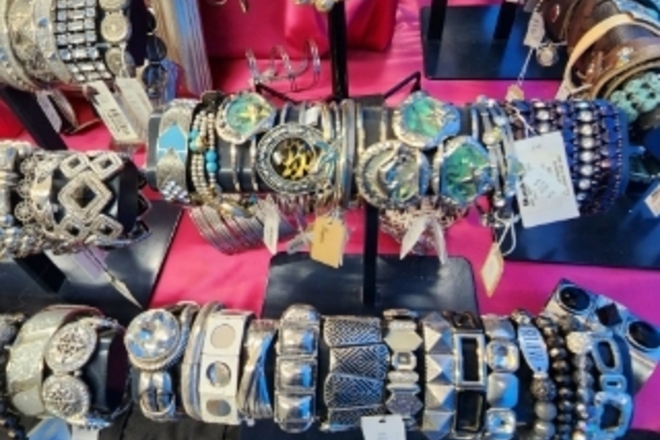 HUGE JEWELRY LIQUIDATION BULK LOTS - NEW OVERSTOCK 500pc LOT