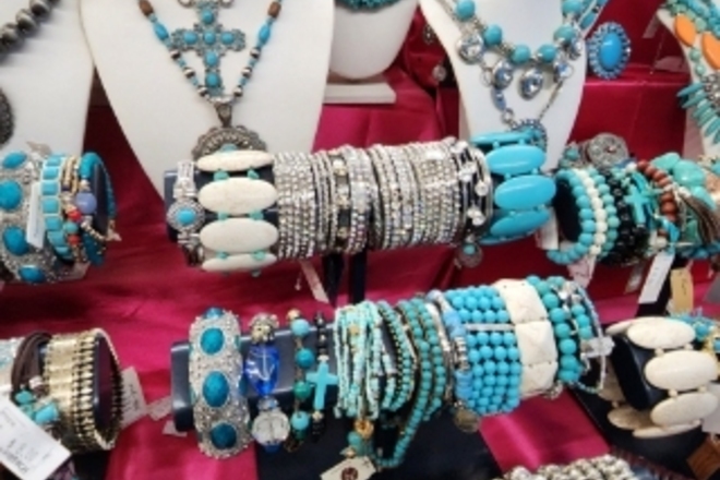 HUGE JEWELRY LIQUIDATION BULK LOTS - NEW OVERSTOCK 500pc LOT