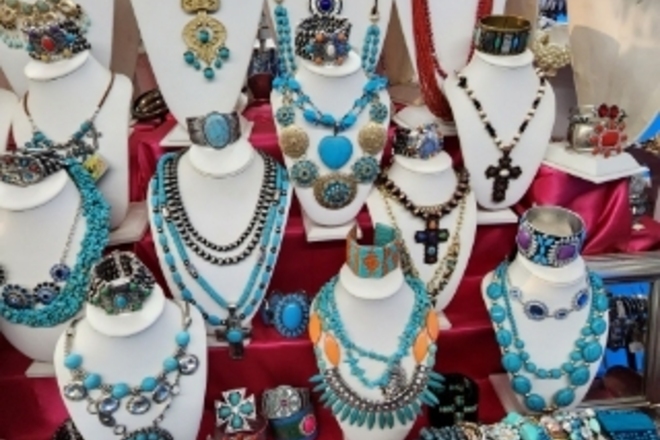 HUGE JEWELRY LIQUIDATION BULK LOTS - NEW OVERSTOCK 500pc LOT