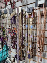 HUGE JEWELRY LIQUIDATION BULK LOTS - NEW OVERSTOCK 500pc LOT