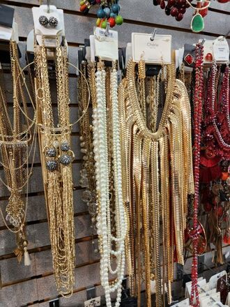 HUGE JEWELRY LIQUIDATION BULK LOTS - NEW OVERSTOCK 500pc LOT