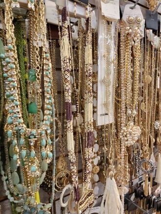 HUGE JEWELRY LIQUIDATION BULK LOTS - NEW OVERSTOCK 500pc LOT