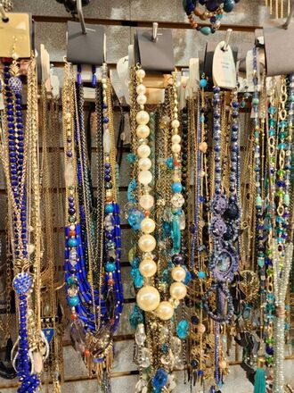 HUGE JEWELRY LIQUIDATION BULK LOTS - NEW OVERSTOCK 500pc LOT