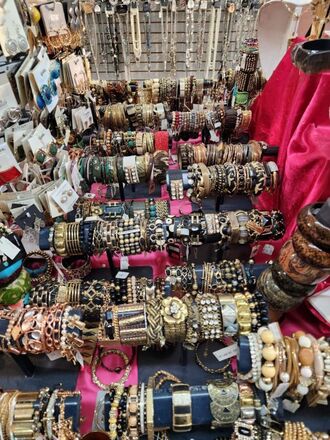 HUGE JEWELRY LIQUIDATION BULK LOTS - NEW OVERSTOCK 500pc LOT