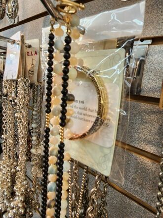 HUGE JEWELRY LIQUIDATION BULK LOTS - NEW OVERSTOCK 500pc LOT