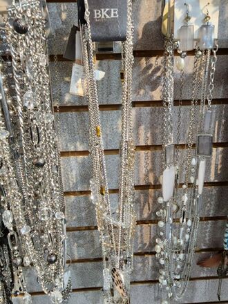 HUGE JEWELRY LIQUIDATION BULK LOTS - NEW OVERSTOCK 500pc LOT
