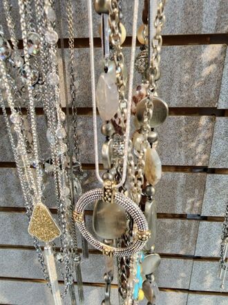 HUGE JEWELRY LIQUIDATION BULK LOTS - NEW OVERSTOCK 500pc LOT