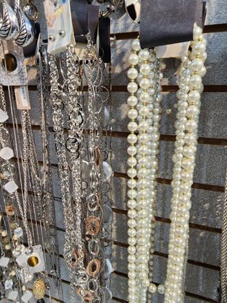HUGE JEWELRY LIQUIDATION BULK LOTS - NEW OVERSTOCK 500pc LOT