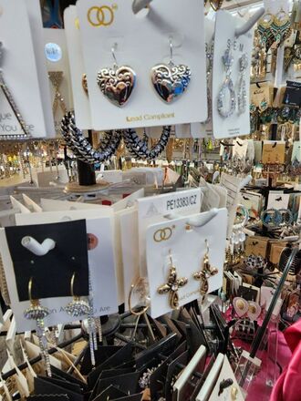 HUGE JEWELRY LIQUIDATION BULK LOTS - NEW OVERSTOCK 500pc LOT