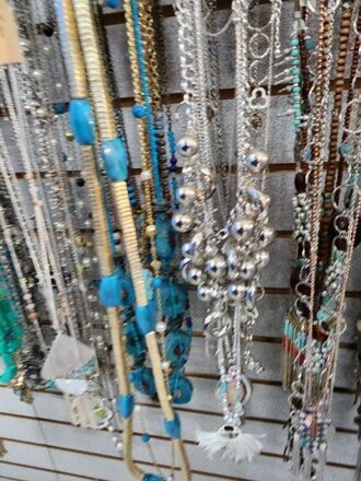 HUGE JEWELRY LIQUIDATION BULK LOTS - NEW OVERSTOCK 500pc LOT