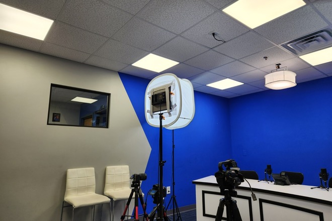 Greenscreen Podcasting Studio