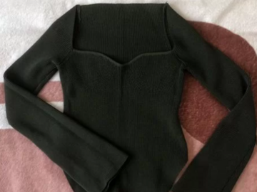 Selling: Sweater