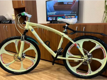 Selling: Bike BMW