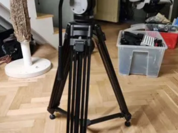 Selling: tripod with video head benro kh-25rn