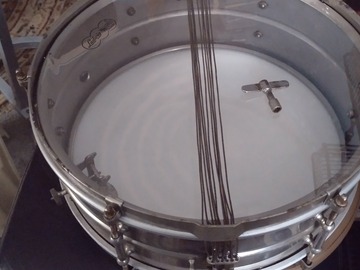 Selling with online payment: 1920's Ludwig universal snare