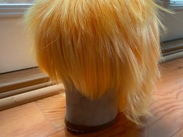 Selling with online payment: Yellow Short Wig