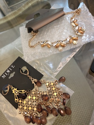 200 pcs mixed fashion jewelry !!!