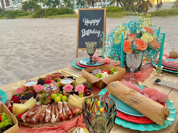 Offering without online payment (No Fees): Picnic on the Beach 