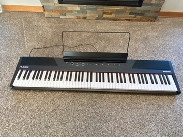 Renting out with online payment: Electric Piano