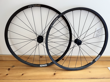 Selling with online payment: Enve AG25 Gravel Wheels