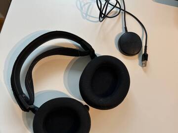 Myydään: Arctis 7 wireless gaming headset