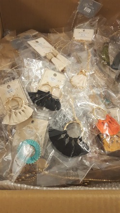 HIGH END BOUTIQUE JEWELRY 500pcs - BEST STYLES - FRESH NEW INVENT