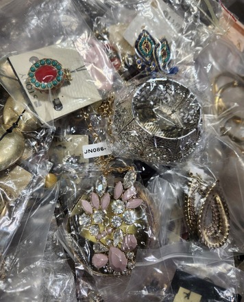 HIGH END BOUTIQUE JEWELRY 500pcs - BEST STYLES - FRESH NEW INVENT