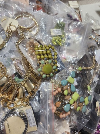 HIGH END BOUTIQUE JEWELRY 500pcs - BEST STYLES - FRESH NEW INVENT