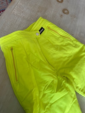 Shop secondhand outdoor activity ski and snowboard clothing and gear