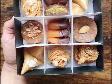 Selling: Moroccan Ramadan sweets box