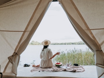 Request Booking: Serenity Glamping Retreat