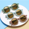 Comprar ahora: 60 pcs Cute Round Frame Children's Sunscreen Sunglasses