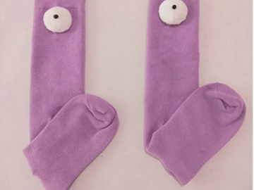Selling with online payment: Sleepy Princess in the Demon Castle Socks