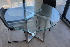 Individual Seller: Glass dinning table with chairs 