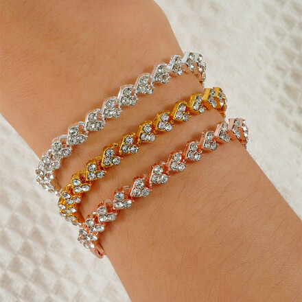 Luxury Heart Shaped Diamond Bracelet - 60 pcs