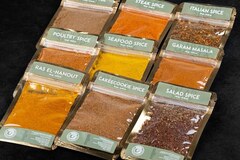 Food or Merchandise: Spice sampler set with 9 different premium natural organic mix