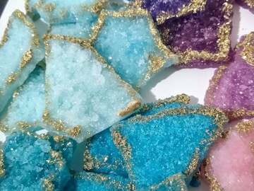 Food or Merchandise: Edible Crystals, edible geode druzy