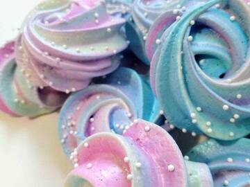 Food or Merchandise: 20 Delicious Colorful Meringue Cookie Swirls