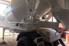 En alquiler: SEMIRREMOLQUE MIXER 6 M3